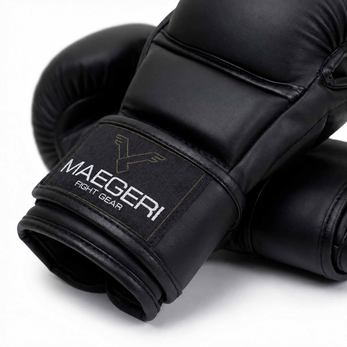 Maegeri 7 oz MMA Sparring Gloves - Label detail